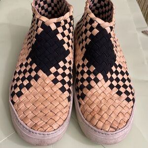 Braided leather moccasins 7.5